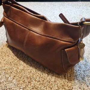 Fossil Brown Leather Shoulder Bag | Purse Handbag with Key Charm | Style 75032